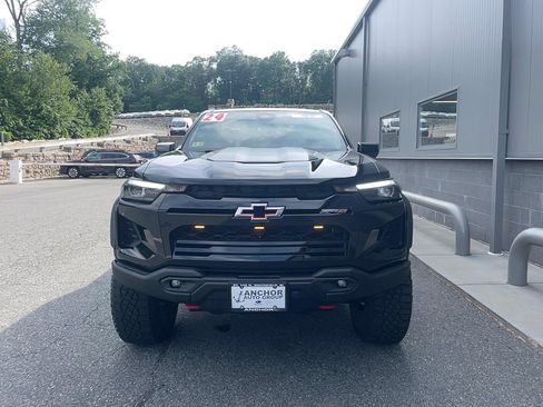 Used 2024 Chevrolet Colorado ZR2 w/ ZR2 Bison Edition AWD/4WD image 2