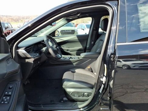 New 2026 Jeep Cherokee Overland image 6