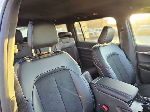 New 2026 Jeep Grand Cherokee L 4WD image 27