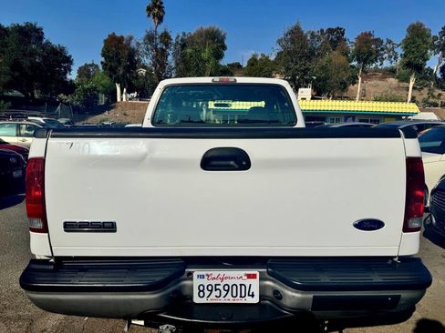 Used 2006 Ford F250 XL image 5