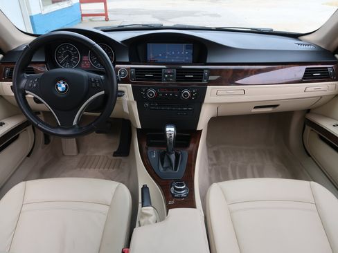 Used 2011 BMW 328i Coupe image 11