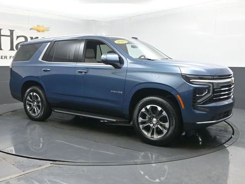 Used 2025 Chevrolet Tahoe LT w/ Advanced Technology Package AWD/4WD image 6