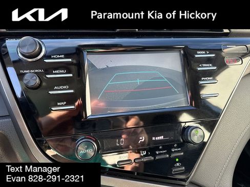 Used 2019 Toyota Camry SE FWD image 22
