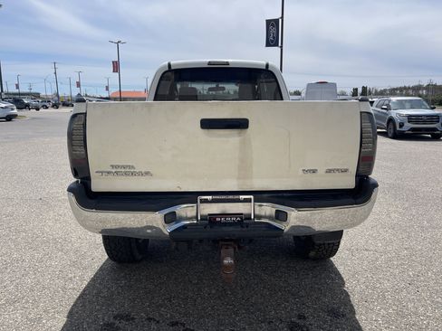Used 2006 Toyota Tacoma 4x4 Access Cab V6 image 4