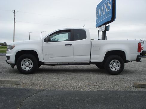 Used 2018 Chevrolet Colorado W/T w/ WT Convenience Package RWD image 5