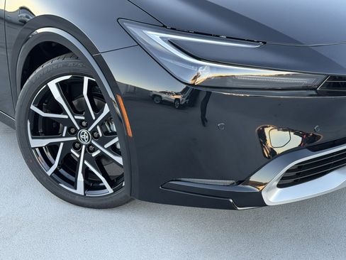 New 2026 Toyota Prius Plug-In Hybrid image 10