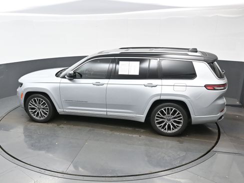 Used 2023 Jeep Grand Cherokee L Summit image 34