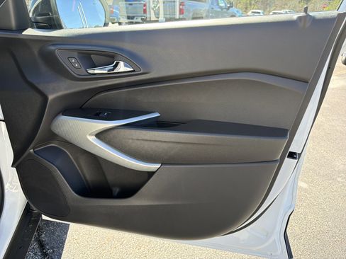 New 2026 Chevrolet Trax RS image 14