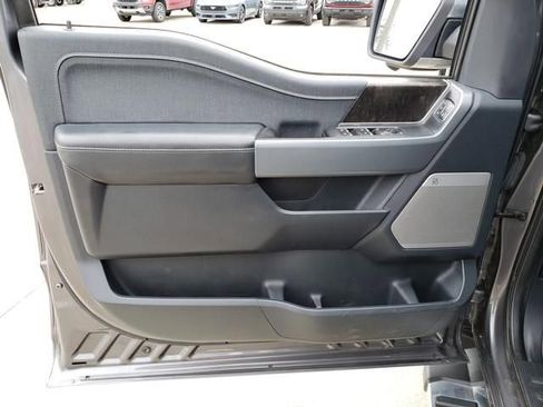 Used 2022 Ford F150 Lariat image 11