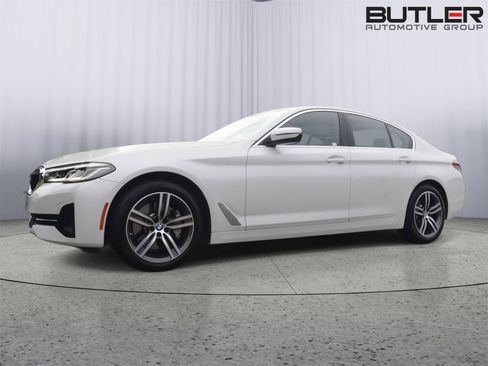 Used 2023 BMW 530i w/ Convenience Package RWD image 41