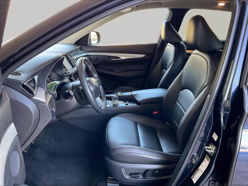 Used 2021 INFINITI QX50 Luxe FWD image 21
