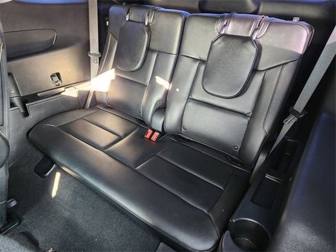 Used 2020 Ford Explorer Limited image 10