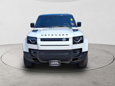 New 2026 Land Rover Defender 130 X-Dynamic SE AWD/4WD image 2