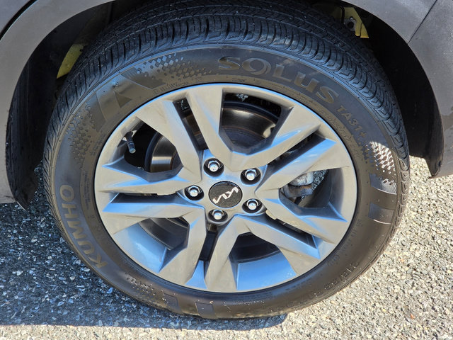Used 2023 Kia Seltos S w/ Navigation Package AWD/4WD image 16