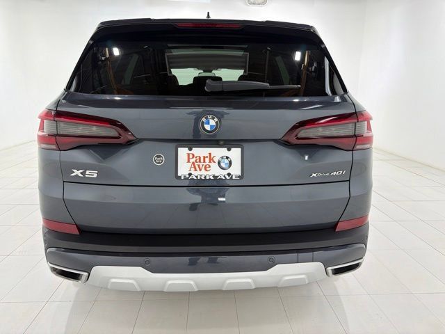 Used 2022 BMW X5 xDrive40i w/ Premium Package AWD/4WD image 4