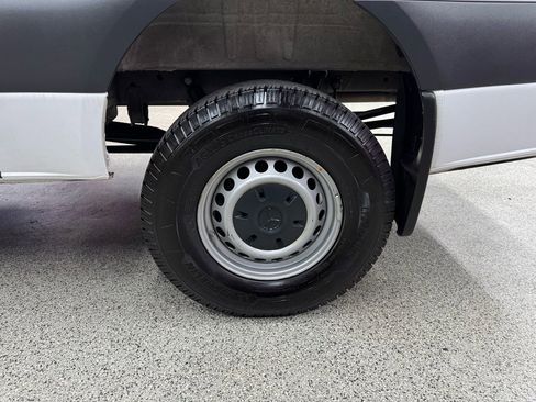 Used 2021 Mercedes-Benz Sprinter 2500 image 24