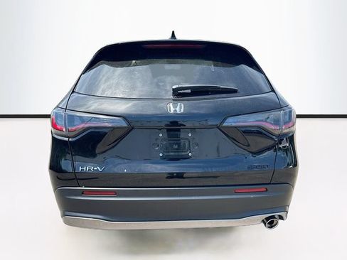 Certified 2025 Honda HR-V Sport image 7