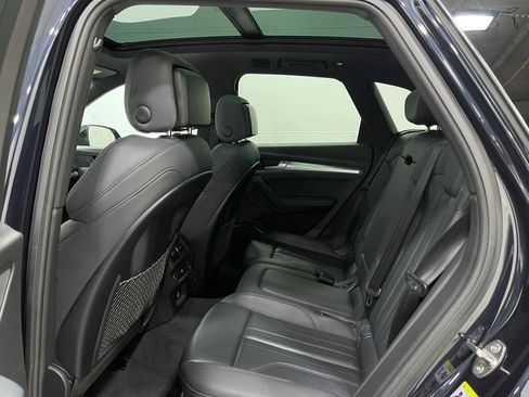 Used 2020 Audi Q5 2.0T Premium w/ Titanium Sport Package image 30