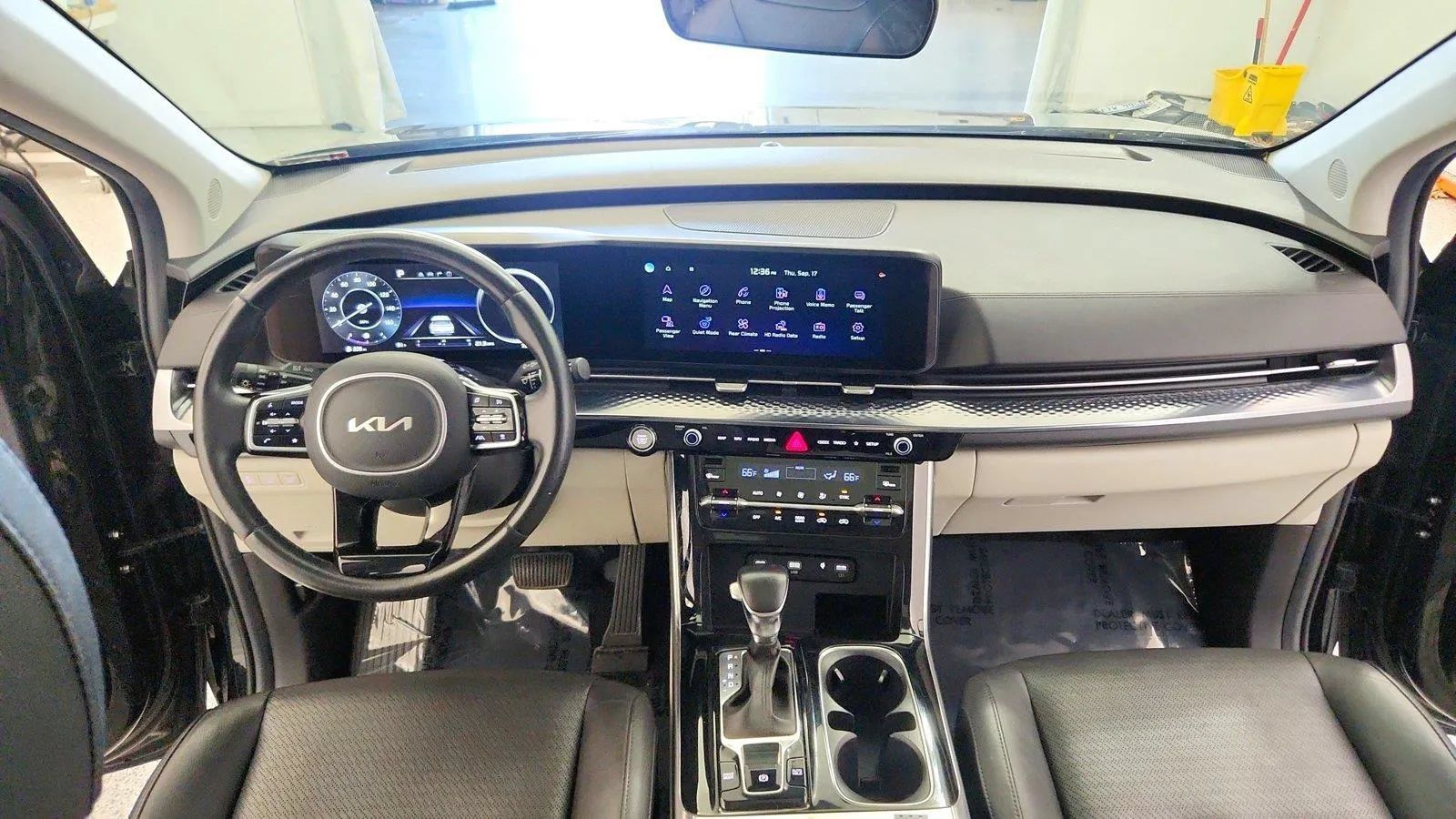 Used 2022 Kia Carnival SX Prestige FWD image 29
