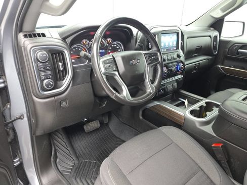 Used 2021 Chevrolet Silverado 1500 LT Trail Boss w/ LPO, Dark Essentials Package AWD/4WD image 11