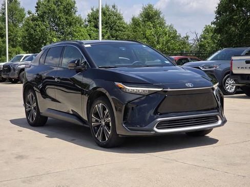 Used 2024 Toyota bZ4X Limited w/ Weather Package AWD/4WD image 2