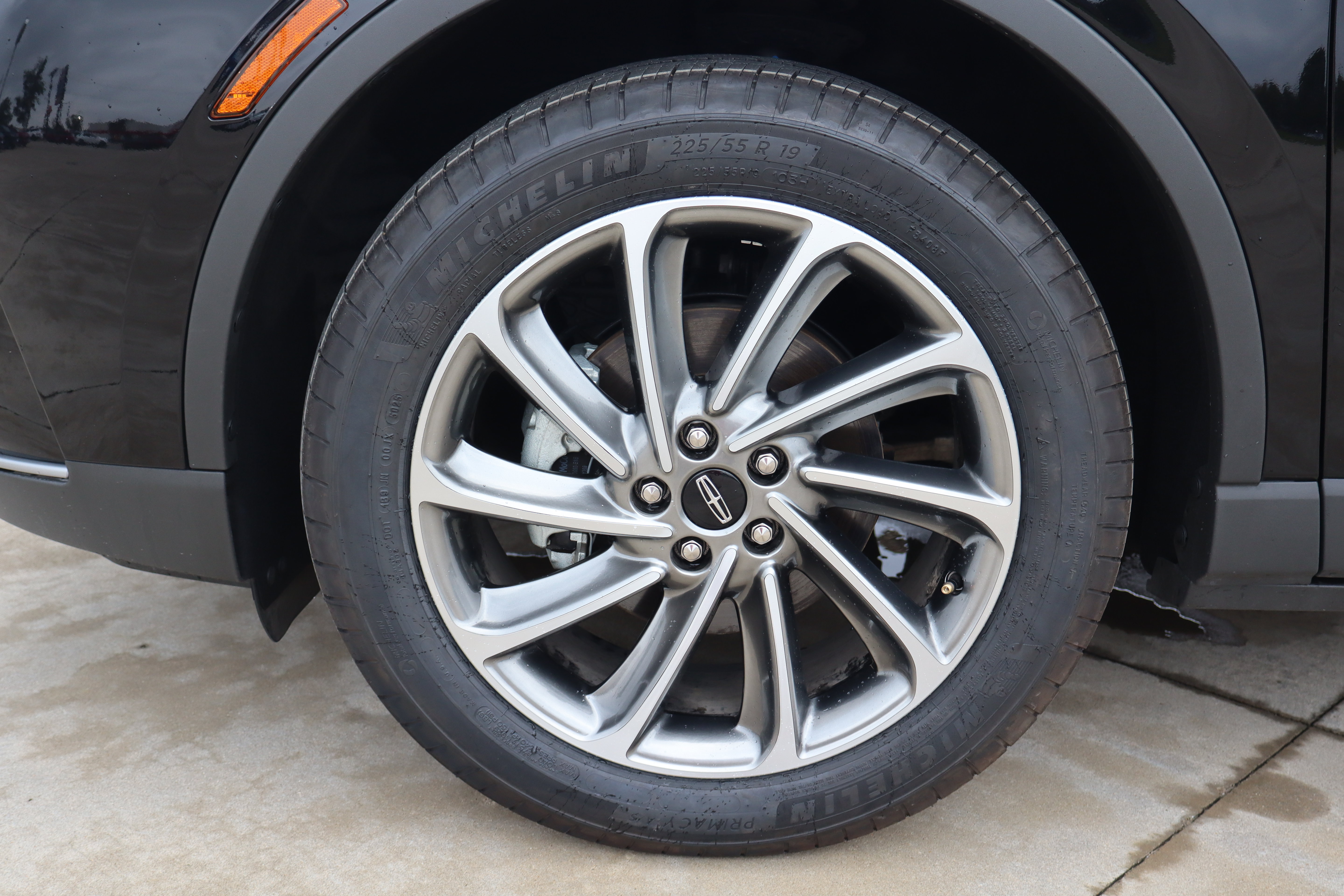 Used 2024 Lincoln Corsair AWD w/ Equipment Group 101A image 31