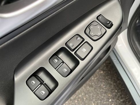 Certified 2023 Hyundai Kona SE image 11