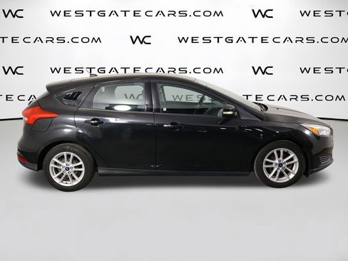 Used 2015 Ford Focus SE FWD image 36