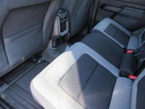 New 2025 Ford Bronco 4-Door AWD/4WD image 16