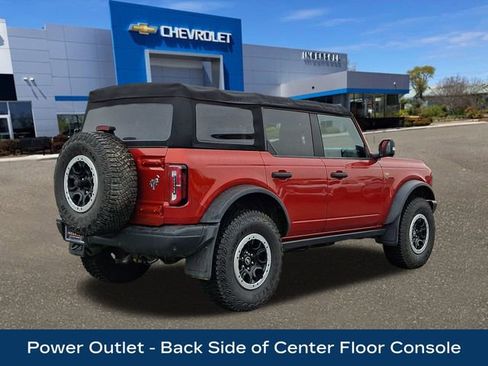 Used 2022 Ford Bronco Badlands w/ Sasquatch Package image 9