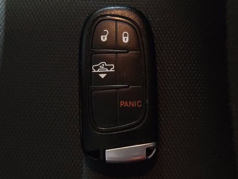 Used 2016 RAM 1500 Rebel w/ Luxury Group image 32