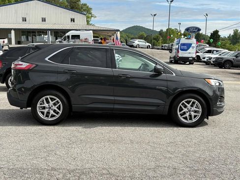 Used 2021 Ford Edge SEL AWD/4WD image 3