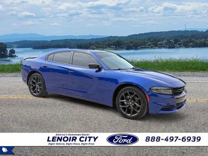 Used 2022 Dodge Charger SXT w/ Blacktop Package