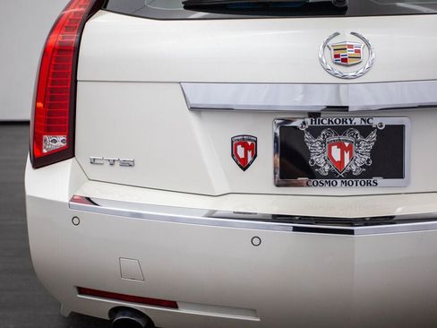 Used 2011 Cadillac CTS V image 38
