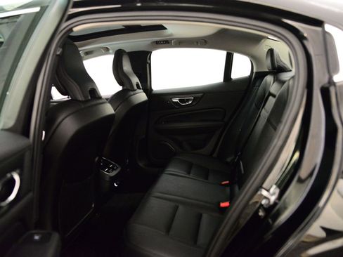 Used 2019 Volvo S60 T6 Inscription image 13