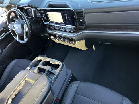 Used 2022 Chevrolet Silverado 1500 LT AWD/4WD image 28