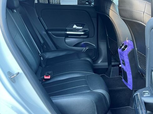 Used 2021 Mercedes-Benz GLA 250 4MATIC w/ Premium Package image 16