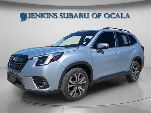 Used 2023 Subaru Forester Limited image 4