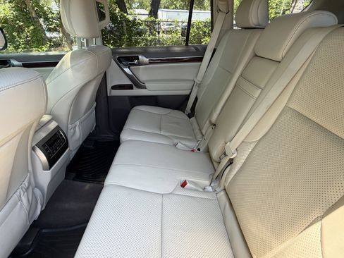 Used 2011 Lexus GX 460 w/ Comfort Plus Pkg AWD/4WD image 31