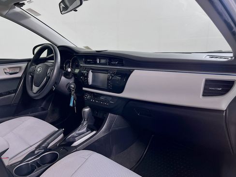 Used 2015 Toyota Corolla LE FWD image 24