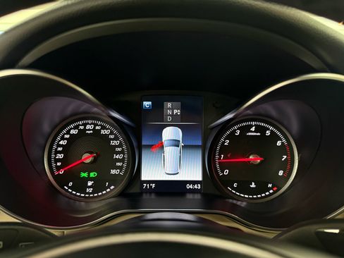 Used 2018 Mercedes-Benz GLC 300 4MATIC image 14