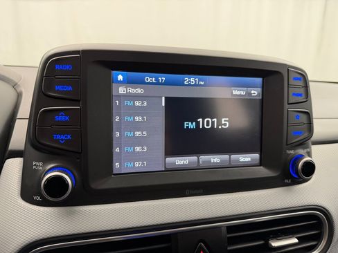 Used 2020 Hyundai Kona SE image 25