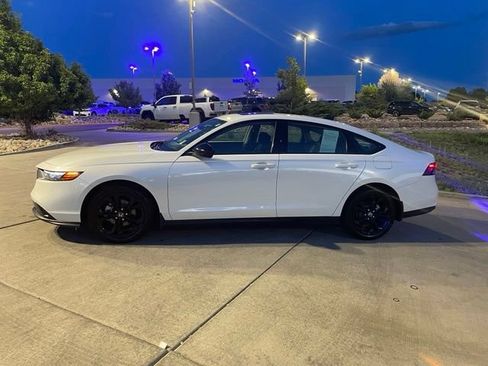Used 2025 Honda Accord SE image 4