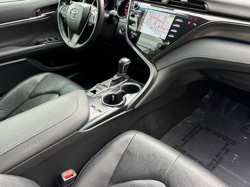 Used 2019 Toyota Camry XSE image 17