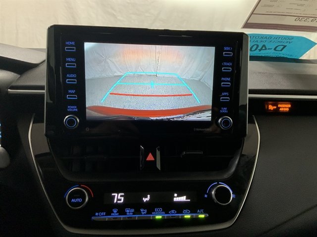 Used 2021 Toyota Corolla LE FWD image 26