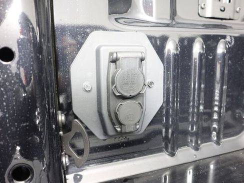 New 2026 Ford F450 Platinum w/ Platinum Plus Package image 33