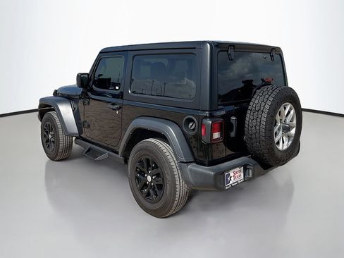 Used 2023 Jeep Wrangler Sport AWD/4WD image 5
