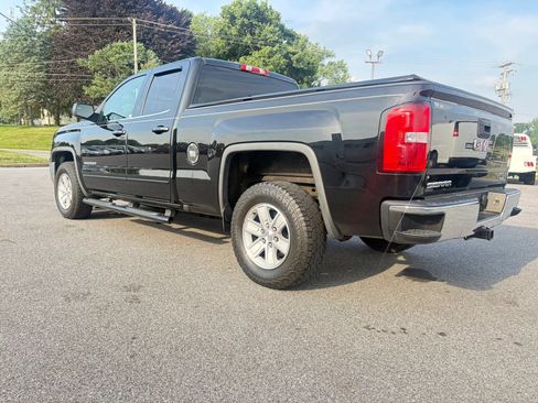 Used 2017 GMC Sierra 1500 SLE w/ SLE Value Package AWD/4WD image 7