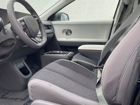 Used 2025 Hyundai Ioniq 5 SE image 11