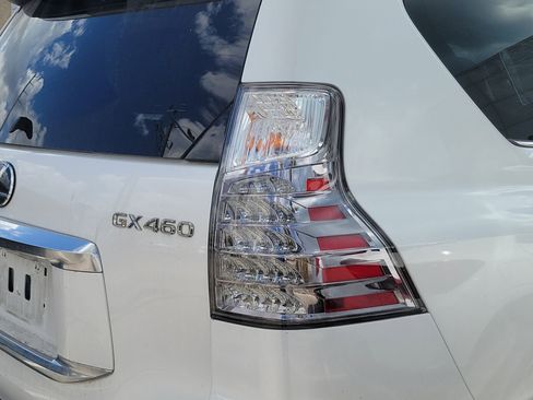 Used 2023 Lexus GX 460 Premium image 9